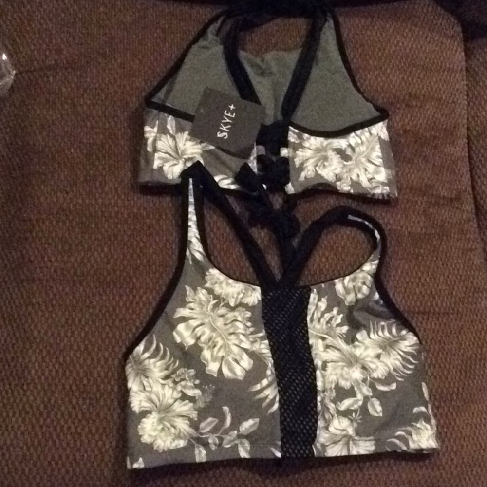 Skye Swim top/sports bra